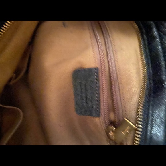 Authentic Salvatore Ferragamo shoulder bag black - Picture 2 of 4